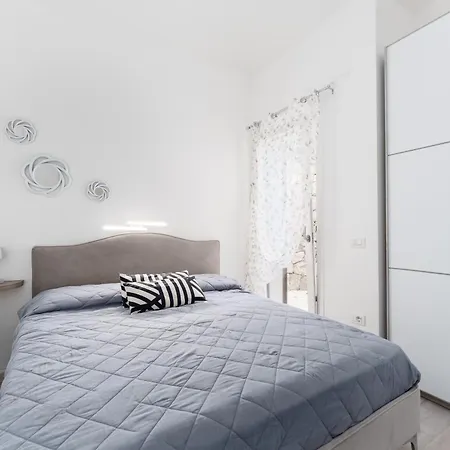Casa Della Luna Con Piscina 度假居 *